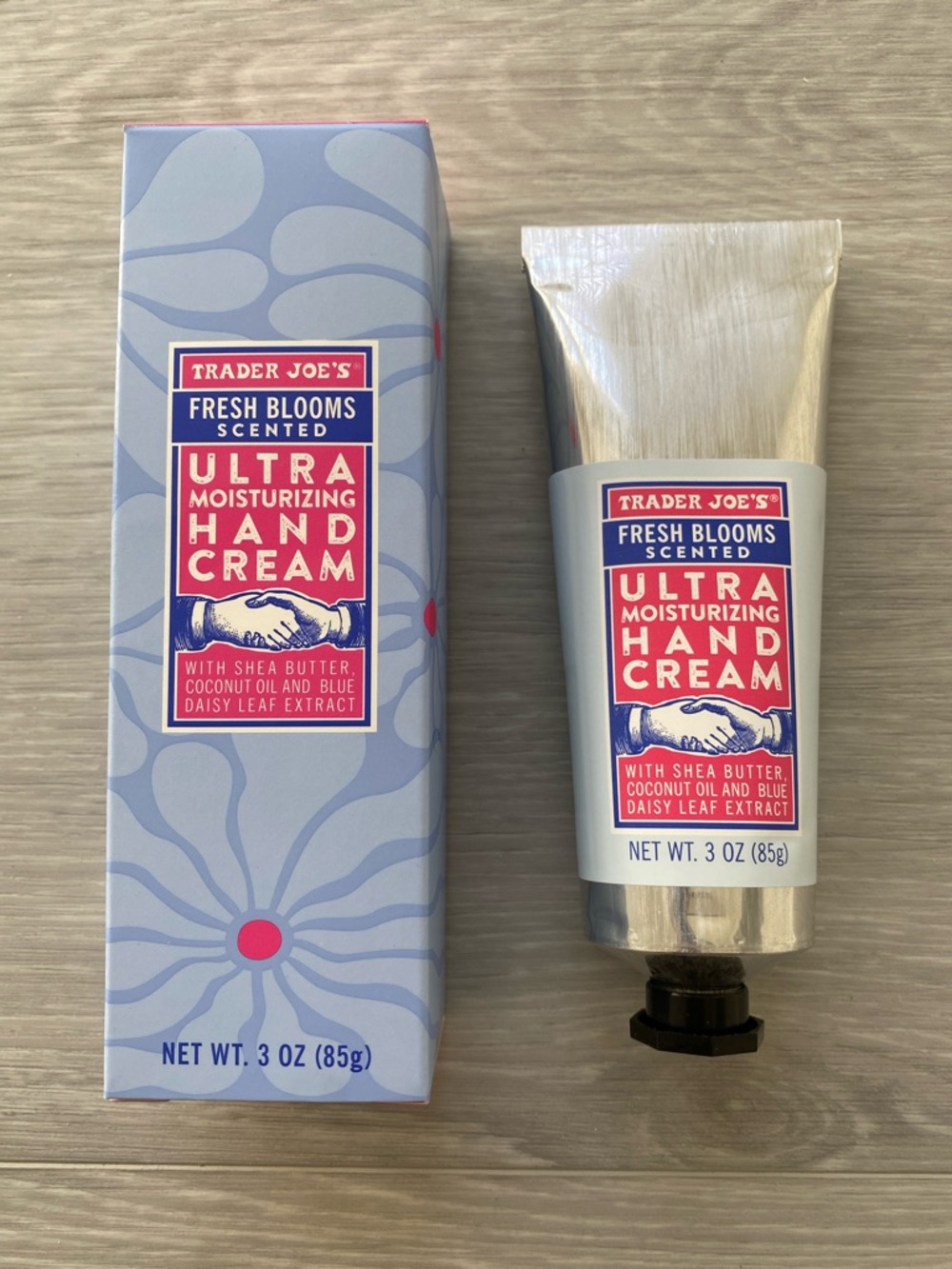 ❤️ Trader Joe’s Fresh Blooms Ultra Moisturizing Hand Cream New in Box